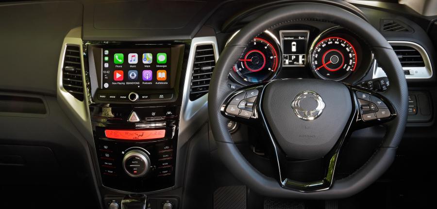 Панель приборов SsangYong Tivoli 2018 года  (AU) (фото 5 из 22)